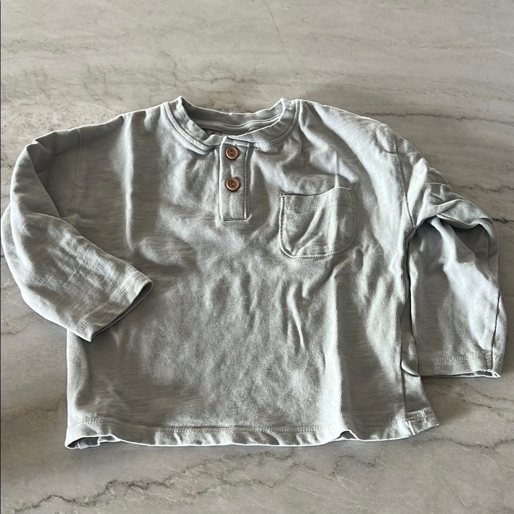 Zara Gray Long Sleeve Tee with Relaxed Fit